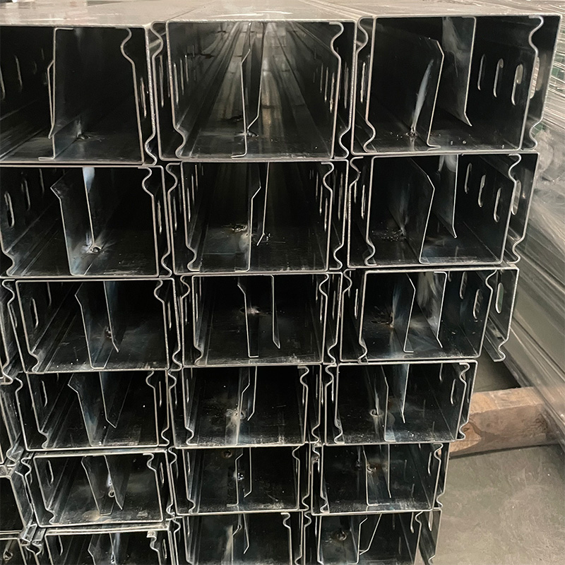 Chemin de Câbles Autobloquant