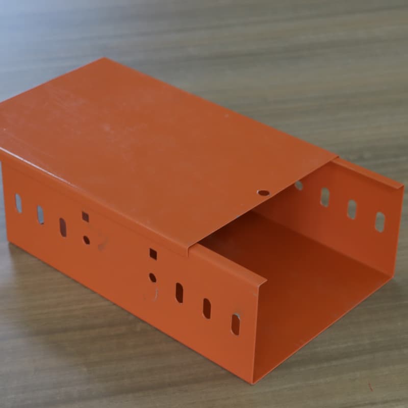 Chemin de câbles ignifuge