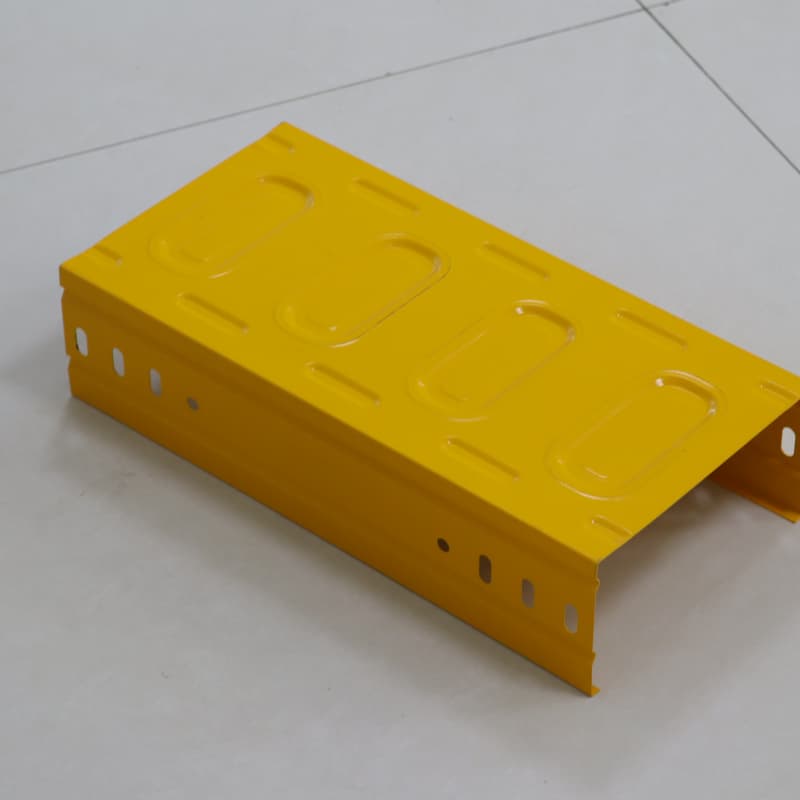 Chemin de câbles moulé