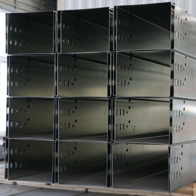 Chemins de câbles à fentes en gros