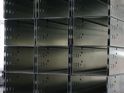 Chemin de câbles et échelle à câbles