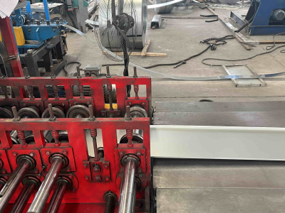 Coude de chemin de câbles