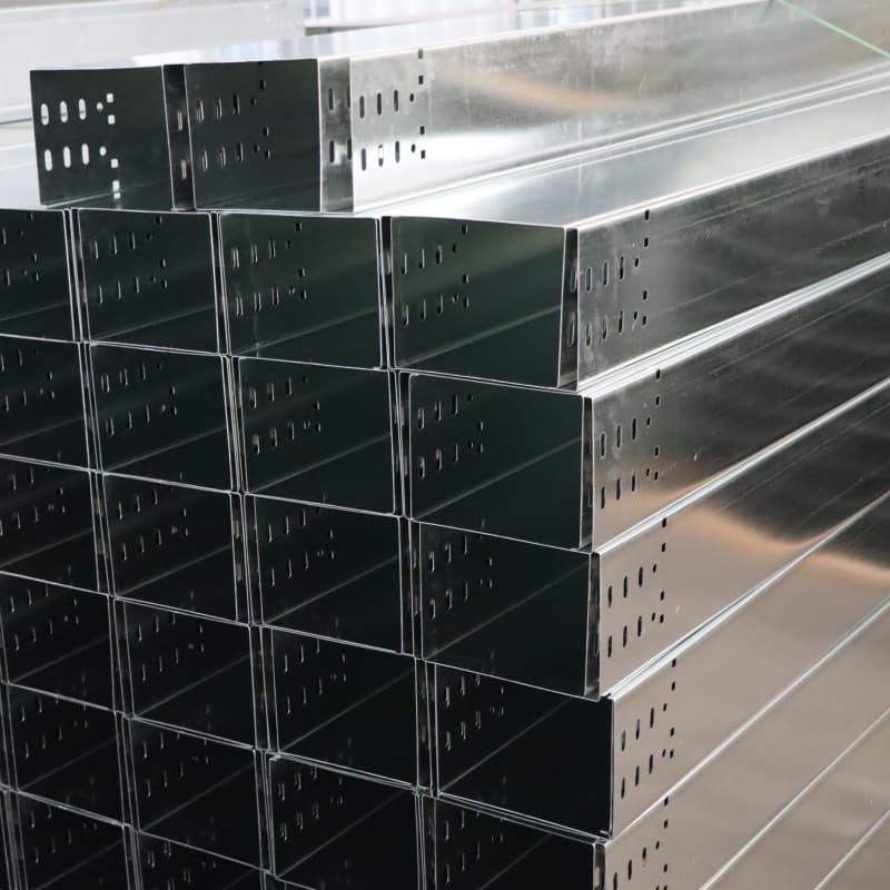 Chemin de câbles et échelle à câbles