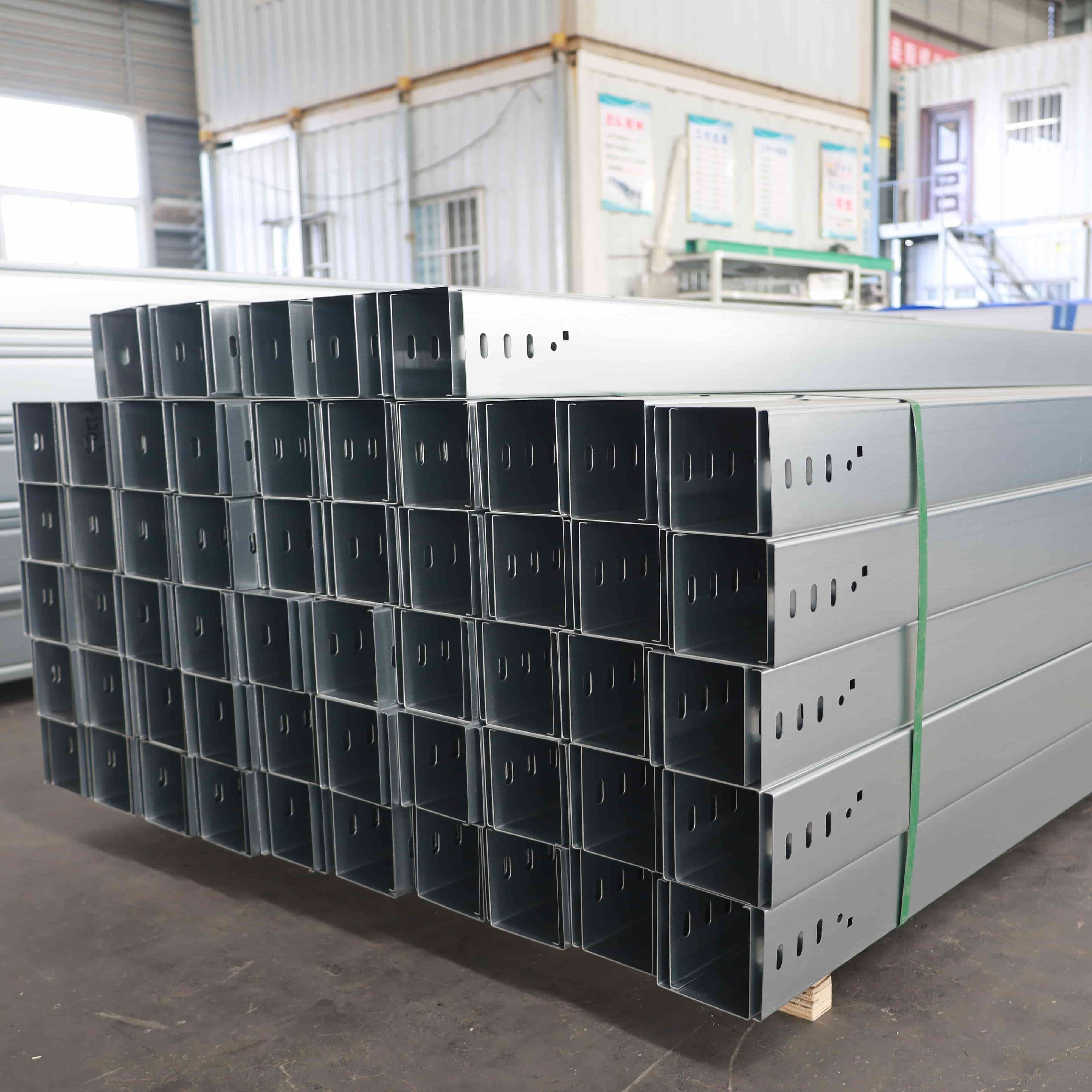 chemin de câbles en auge